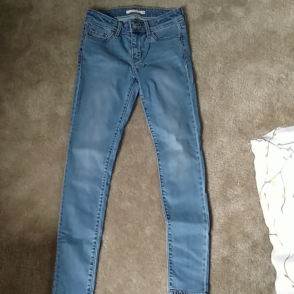 Levi's 711 Skinny Jeans
